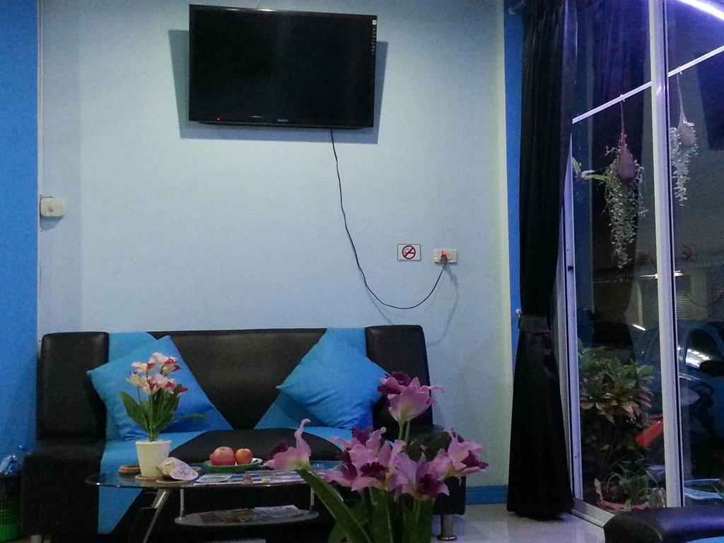 Dreams Guesthouse & Hostel Patong Kültér fotó