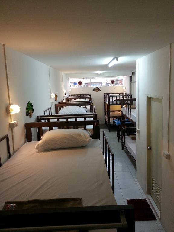 Dreams Guesthouse & Hostel Patong Kültér fotó